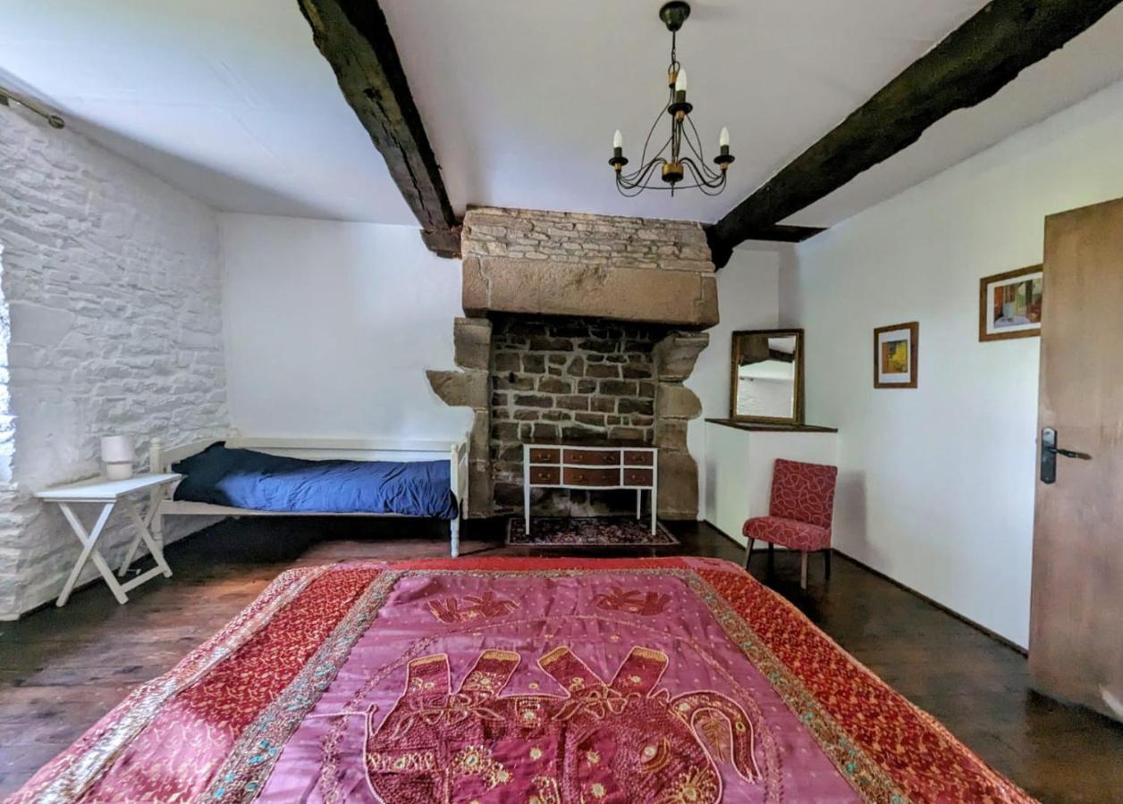 Les Gites De La Cabache Montaigu-les-Bois Dış mekan fotoğraf