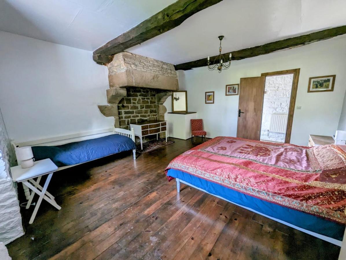 Les Gites De La Cabache Montaigu-les-Bois Dış mekan fotoğraf